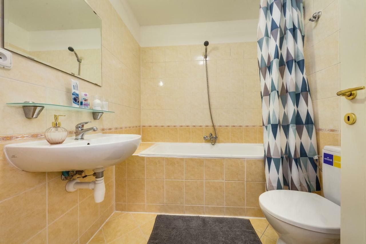 Nejedleho Apartmeet Prag Dış mekan fotoğraf